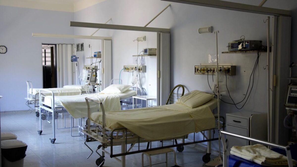 Οριακή η κατάσταση στα νοσοκομεία: Oι νεκροί από κορονοϊό ξεπερνούν τις απώλειες από οποιαδήποτε άλλη νόσο