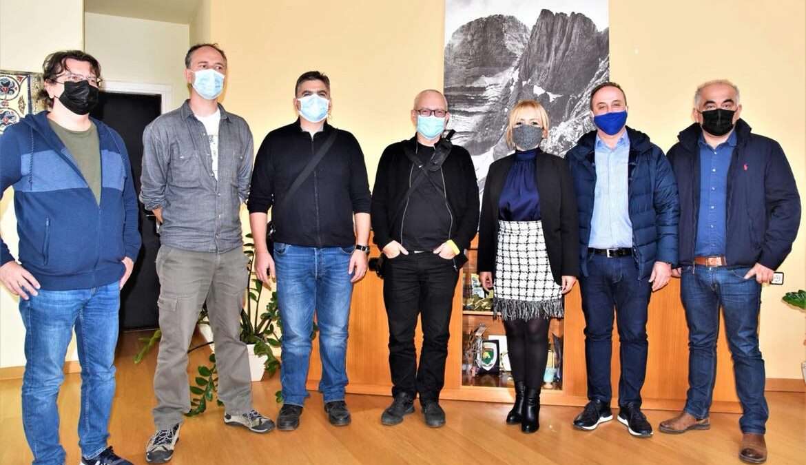 Επίσκεψη του Διευθυντή του Ρουμανικού Γραφείου του Ε.Ο.Τ. και αποστολής Ρουμάνων Δημοσιογράφων στην Αντιπεριφερειάρχη Πιερίας