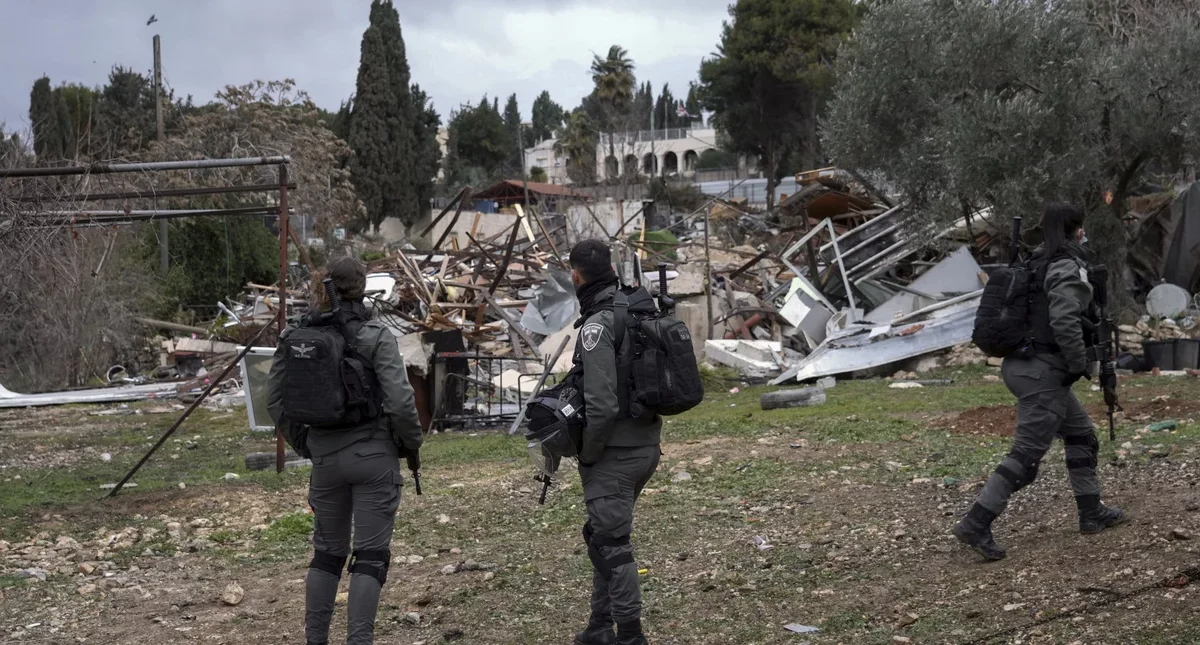 Η αστυνομία του Ισραήλ κατεδάφισε το σπίτι οικογένειας Παλαιστινίων στην Ιερουσαλήμ (ΦΩΤΟ)