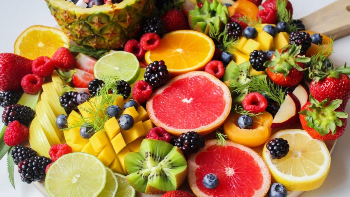 Φρούτο: Καλύτερο ως σνακ ή ως επιδόρπιο;