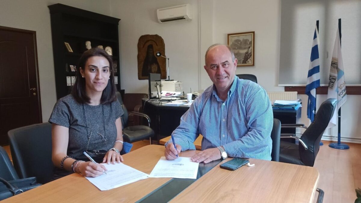 Δήμος Δίου Ολύμπου: Υπογραφή σύμβασης για προμήθεια αστικού εξοπλισμού