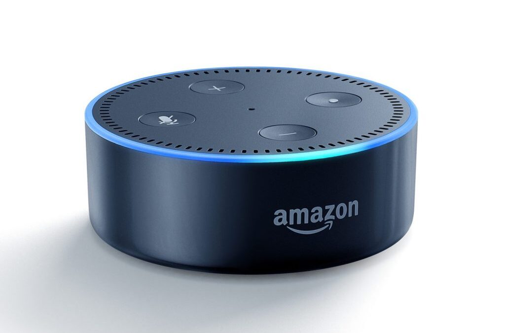 Amazon: Η Alexa θα μπορεί να μιλά με τη φωνή σας ή της γιαγιάς που χάσατε στην πανδημία