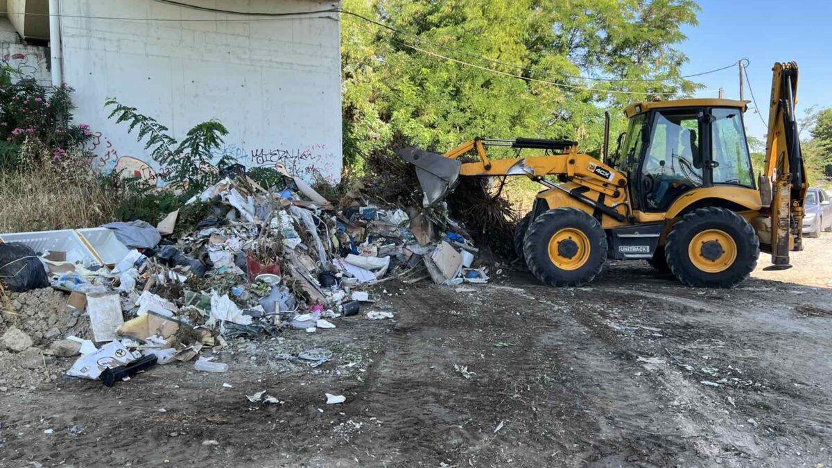 Δήμος Κατερίνης: Απομακρύνθηκαν μπάζα και σκουπίδια από τις γέφυρες στον Σ. Σταθμό