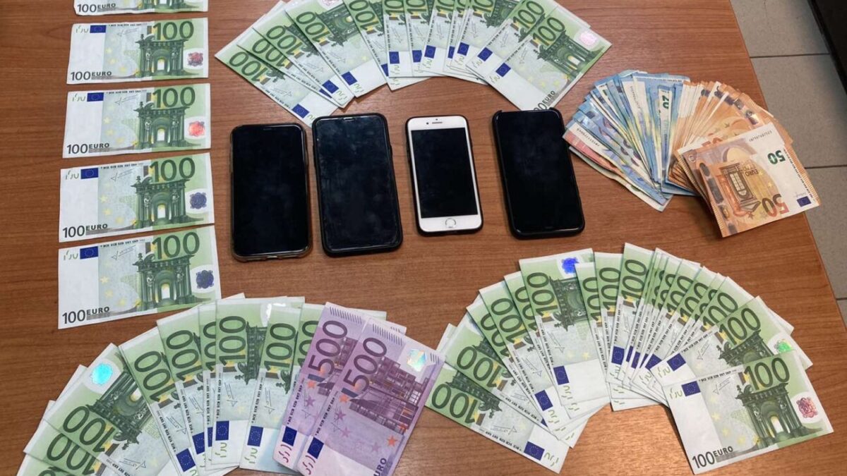 Πιερία: Συλλήψεις για κυκλοφορία πλαστών ευρώ –  Κατασχέθηκαν  χαρτονομίσματα αξίας 5.800 ευρώ