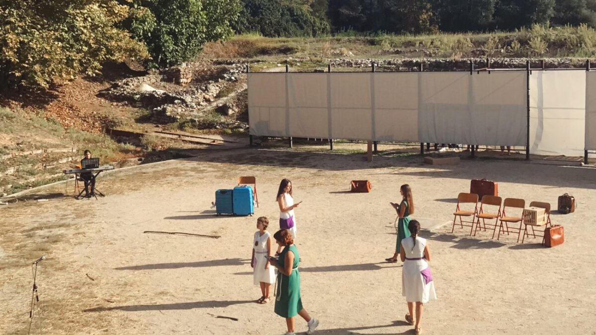 «Ολύμπια εν Δίω»:  Οι Ισπανοί με «ΤΡΑΧΙΝΙΑΙ» στο Αρχαίο Θέατρο Δίου