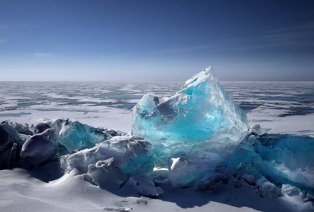 Λιώσιμο των πάγων: Επιστήμονες αντλούν νερό από τον ωκεανό