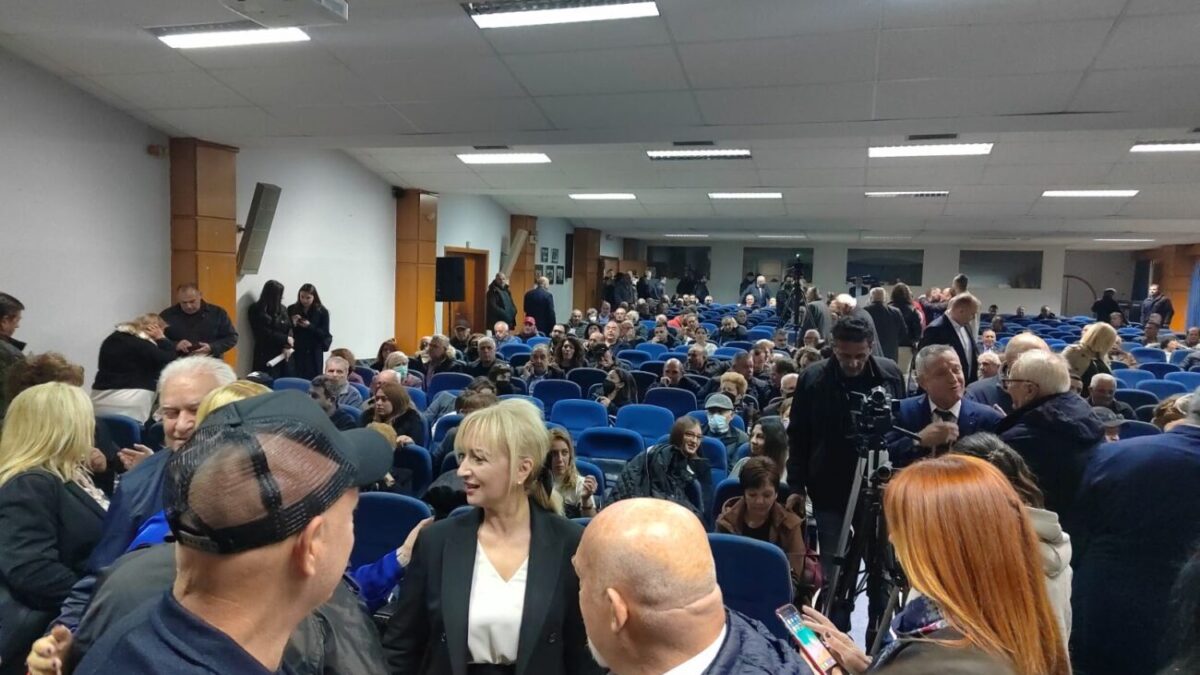 ΤΩΡΑ: Οι πρώτες εικόνες από την εκδήλωση του υποψηφίου Δημάρχου Κατερίνης Γιάννη Ντούμου