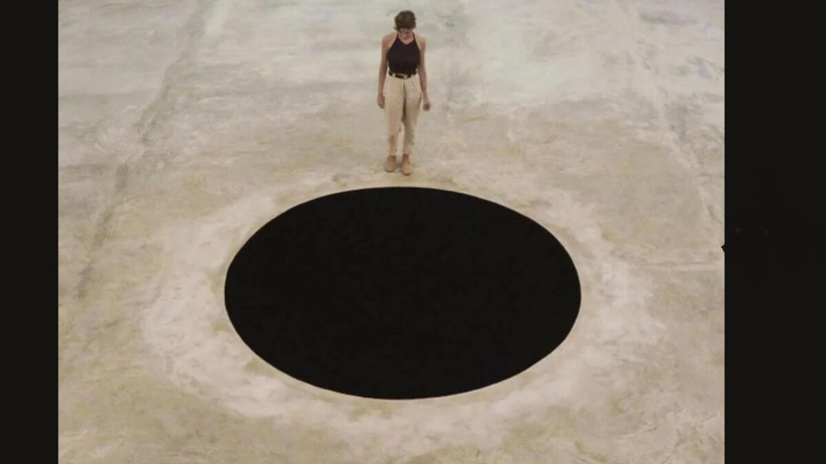 Vantablack: Το πιο σκούρο χρώμα που δημιουργήθηκε ποτέ και θυμίζει «μαύρη τρύπα»