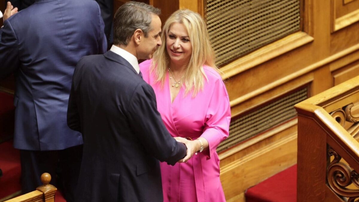 Άννα Μάνη – Παπαδημητρίου: «Ψήφο εμπιστοσύνη στη Νέα Δημοκρατία από το Ελληνικό Κοινοβούλιο»