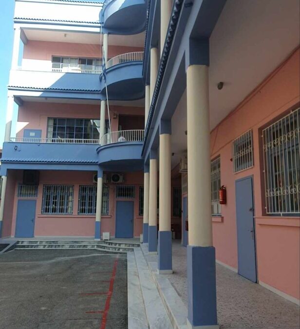15ο Δημοτικό Σχολείο Κατερίνης: Ολοκληρώθηκαν οι εργασίες ανακαίνισης – Έτοιμο για να “υποδεχτεί” τη νέα χρονιά