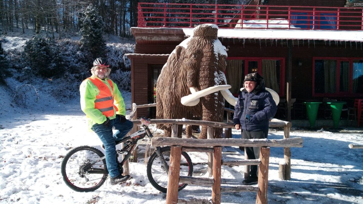 Ελεύθεροι Ποδηλάτες Πιερίας: Αναζητώντας τα πρώτα χιόνια στην Πιερία με …ποδήλατο!  