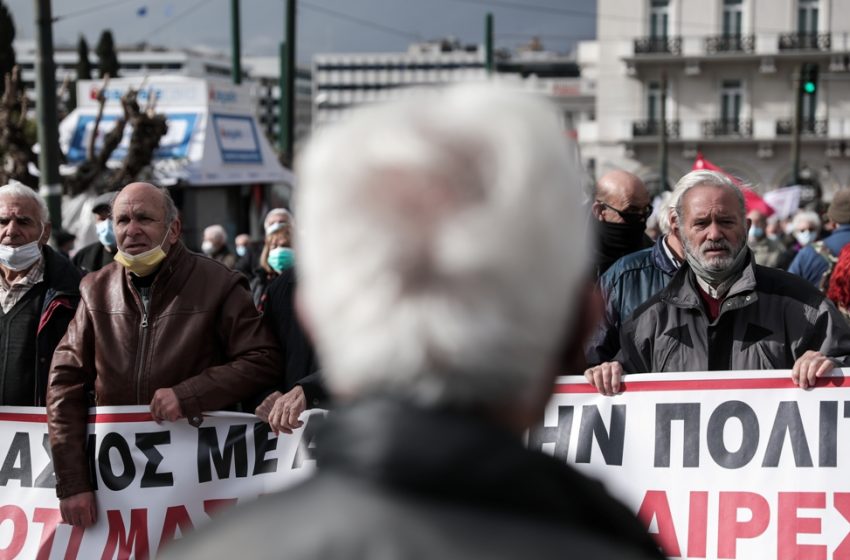 Ετοιμάζονται για το πανελλαδικό συλλαλητήριο στην Αθήνα συνταξιούχοι της Πιερίας
