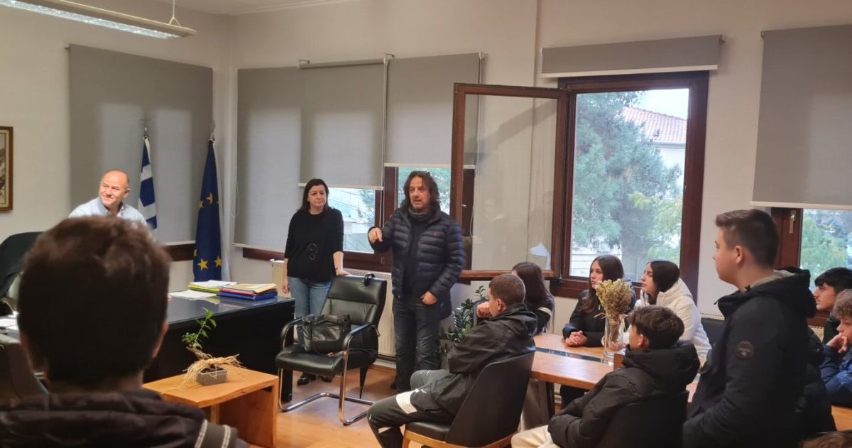 Δήμος Δίου-Ολύμπου: Επίσκεψη μαθητών του Γυμνασίου Λεπτοκαρυάς στον Δήμαρχο Βαγγέλη Γερολιόλιο