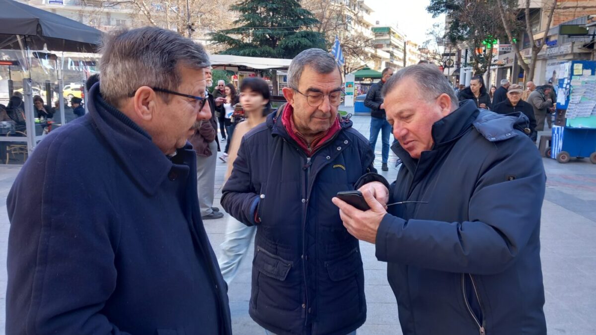 Ο Δήμαρχος Γ. Ντούμος συζητά με τους πολίτες για τα προβλήματα του κέντρου