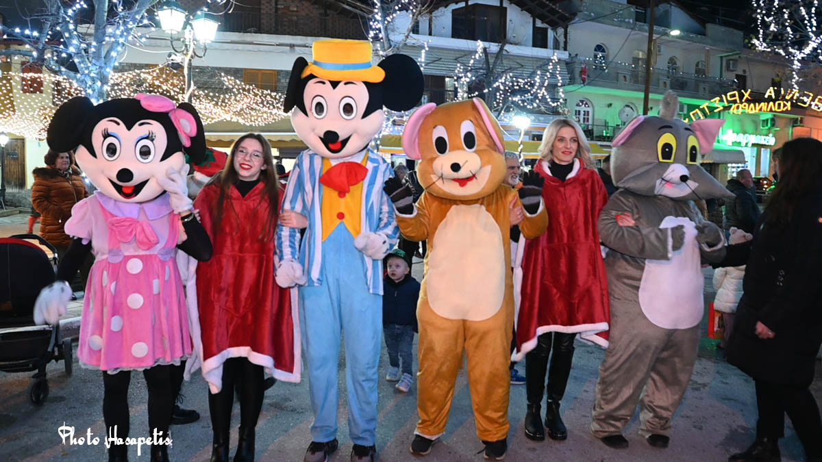 Οι ήρωες της disney στα «Παραμυθένια Χριστούγεννα» στον Κολινδρό