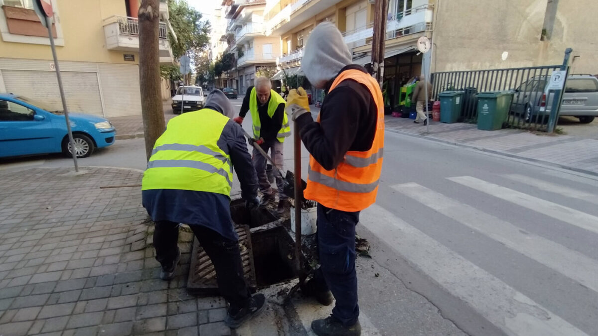 Εκτεταμένο πρόγραμμα καθαρισμού των φρεατίων ομβρίων από τη ΔΕΥΑΚ