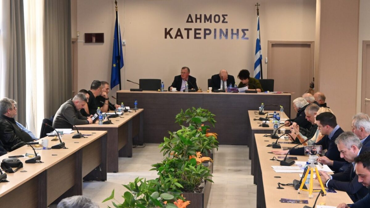 Κηρύχθηκε έκπτωτος από το Δ.Σ. Κατερίνης, ο προμηθευτής των «ακριβών» λαμπτήρων