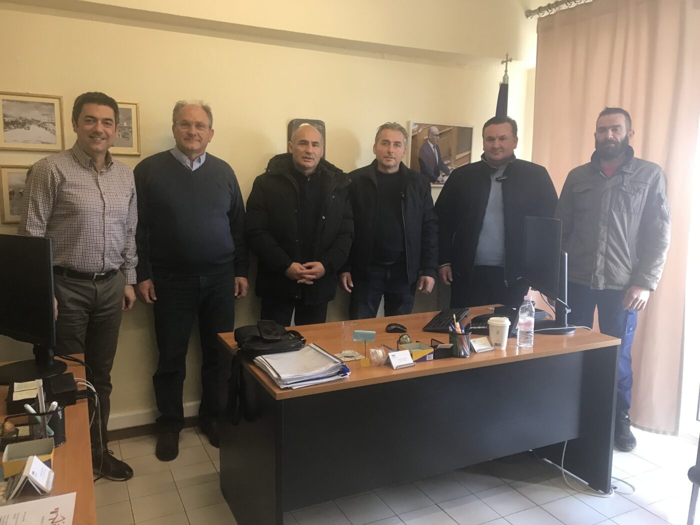 Επίσκεψη εκπροσώπων των Κτηνοτρόφων της Πιερίας στον Βουλευτή Κομνηνό Δελβερούδη