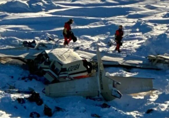 Τραγωδία στην Αλάσκα: Εντοπίστηκαν τα συντρίμμια του αεροσκάφους – Νεκροί όλοι οι επιβαίνοντες