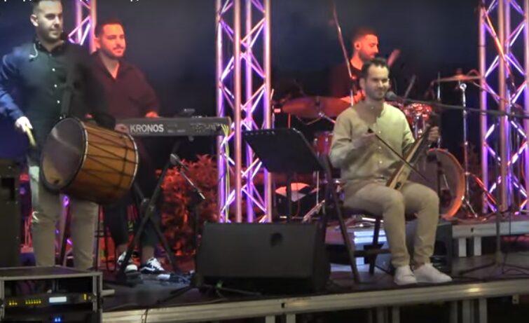 Τα αδέρφια Καπίδη Μπάμπης & Γιάννης  σας παρουσιάζουν την καινούργια τους μουσική παραγωγή!