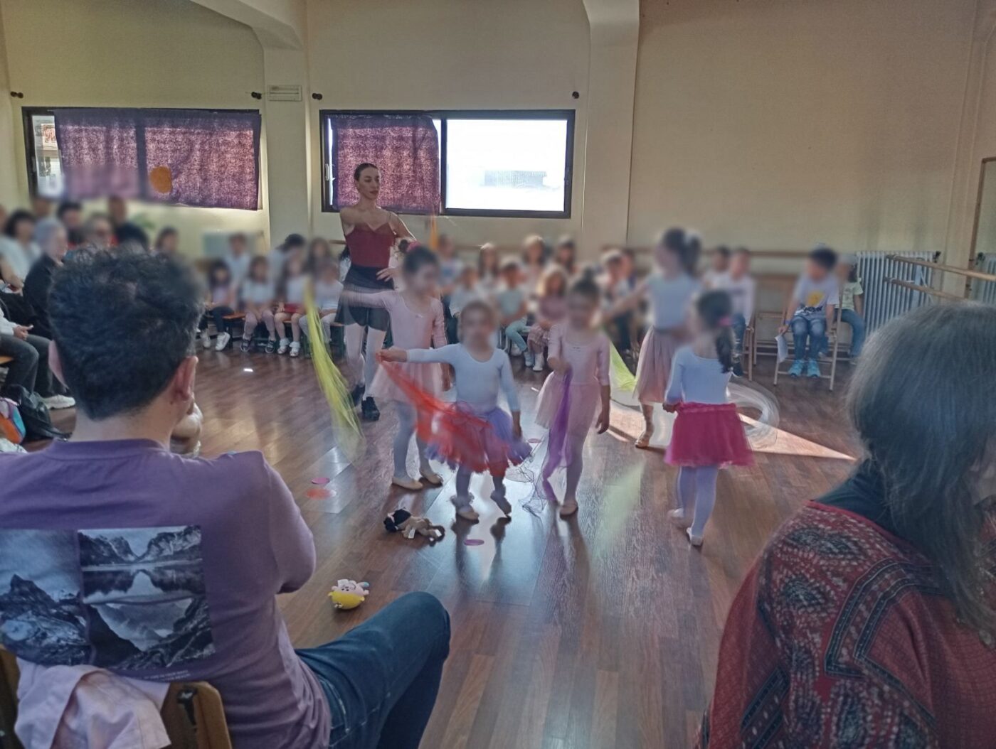 «Χορεύοντας με τις Νότες»: Μουσικοχορευτική Παράσταση από το Δημοτικό Ωδείο Κατερίνης