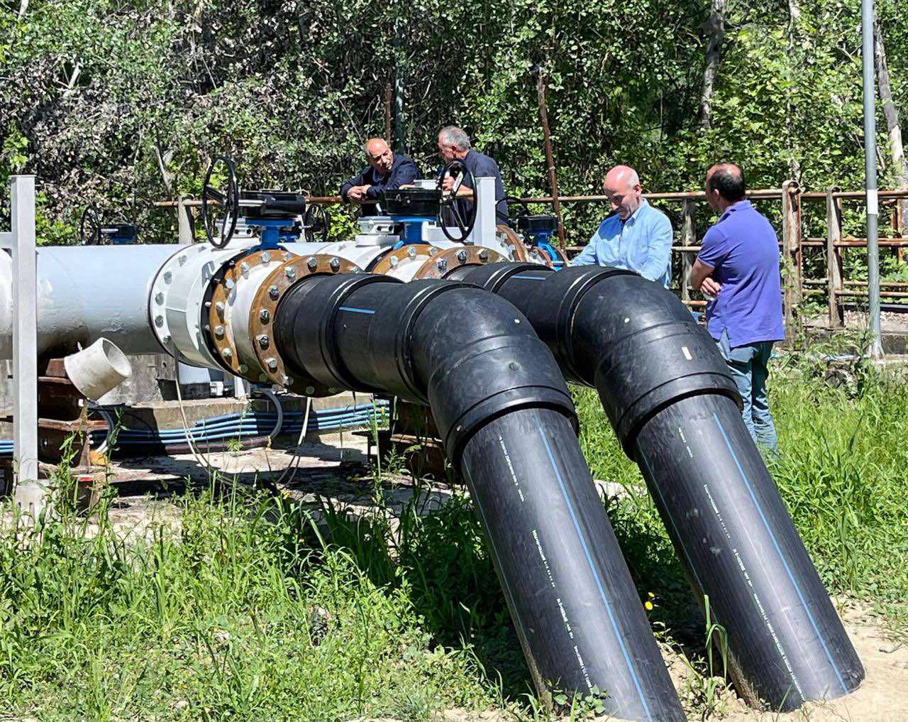 Στον νέο διπλό αγωγό άρδευσης στο «Καβάκι» Αιγινίου ο Φ. Μπαραλιάκος