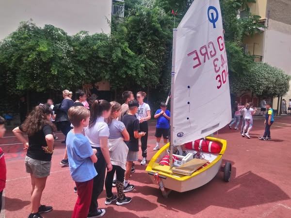 Ο Ναυτικός Όμιλος στο 4ο Δημοτικό Σχολείο Κατερίνης