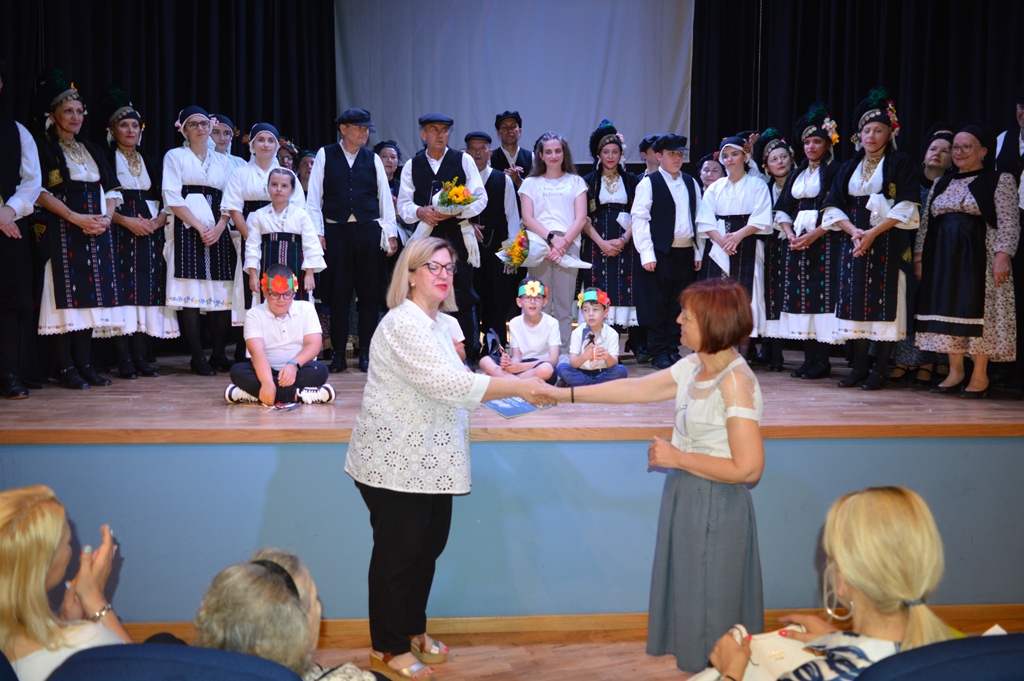 Λύκειο Ελληνίδων Κατερίνης: Μουσικοχορευτική εκδήλωση με αναφορά το Πάσχα και την Άνοιξη