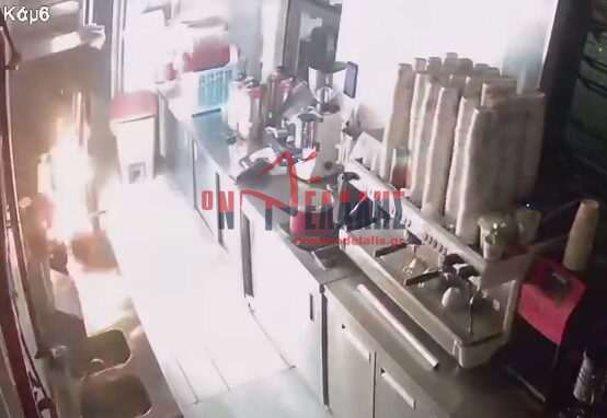 Πυρκαγιά μικρής έκτασης σε γνωστό καφέ στην Κατερίνη (video)