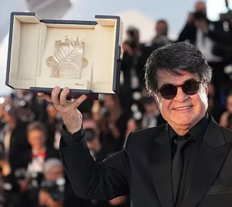 Πολυβραβευμένος Ιρανός σκηνοθέτης, ζητά ανατροπή του Ιρανικού καθεστώτος!