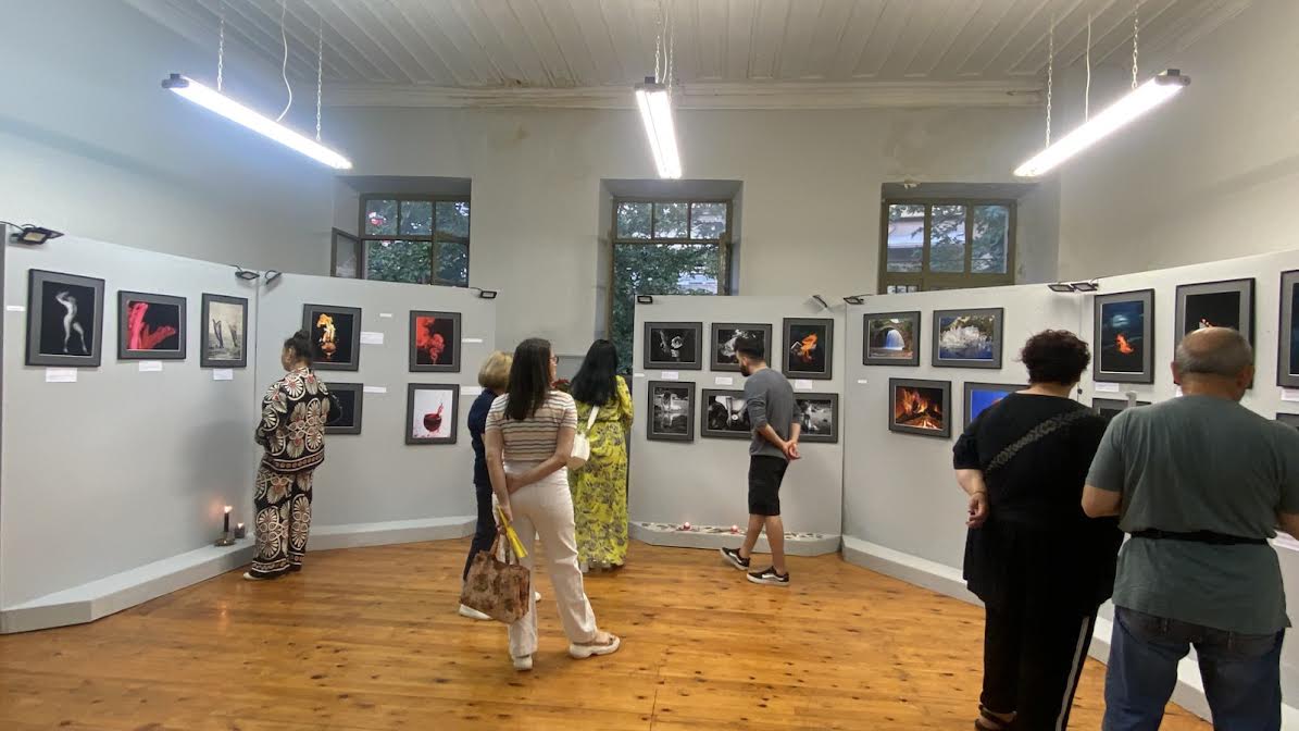 Αστική Σχολή | Εγκαίνια για την έκθεση φωτογραφίας «Φωτιά, Νερό, Γη και Αέρας»