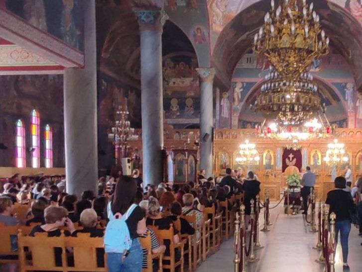 Καρίτσα: Συγγενείς και φίλοι είπαν το «τελευταίο αντίο» στον Βασίλειο Παπαϊωάννου