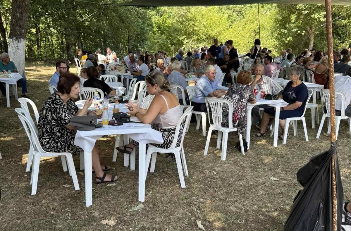 Ι.Ν. Αγίας Παρασκευής Ελαφίνας