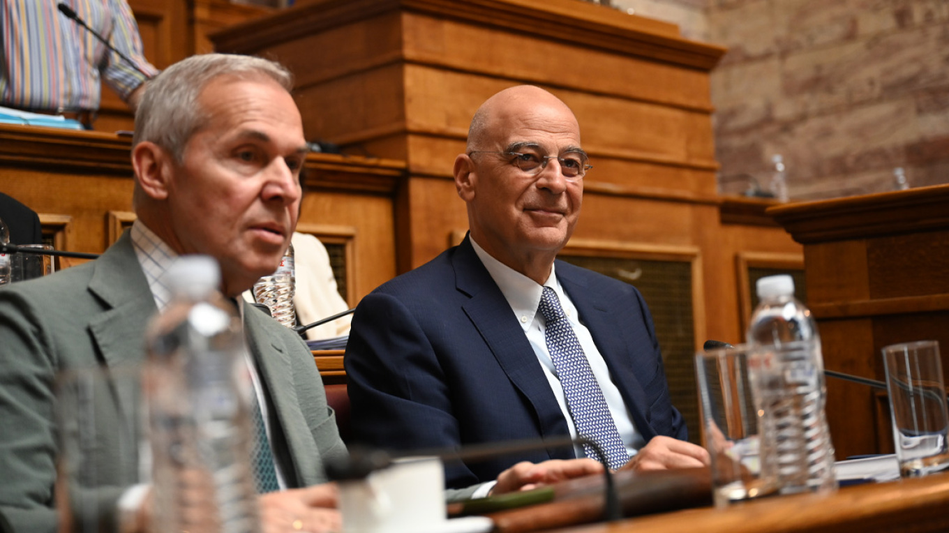 Τέλος οι στρατεύσιμοι σε Ναυτικό και Αεροπορία: Απίστευτες πιέσεις για τα «βύσματα» αποκάλυψε ο Δένδιας!