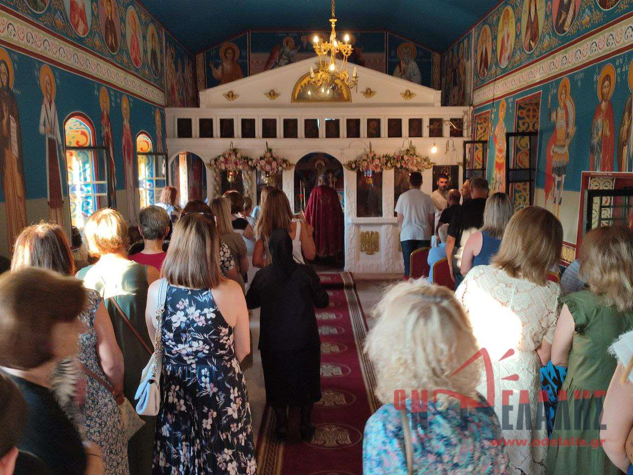 Με λαμπρότητα η εορτή της Αγίας Κυριακής στην Καρίτσα (vid + φωτο)