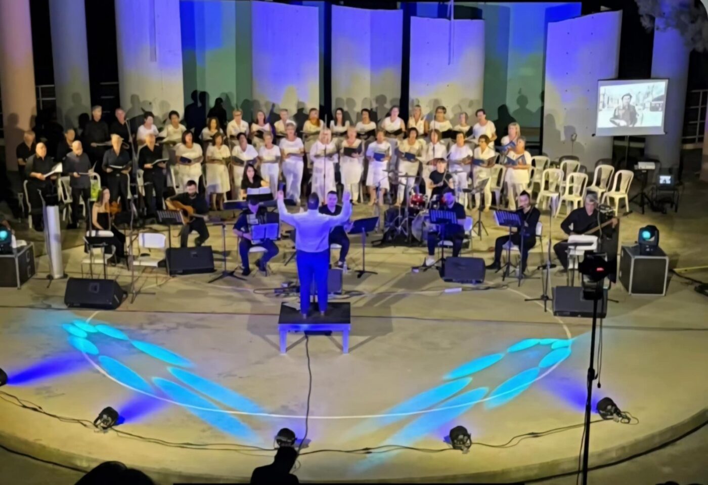 Κολινδρός: Αφιέρωμα στον Μίκη Θεοδωράκη