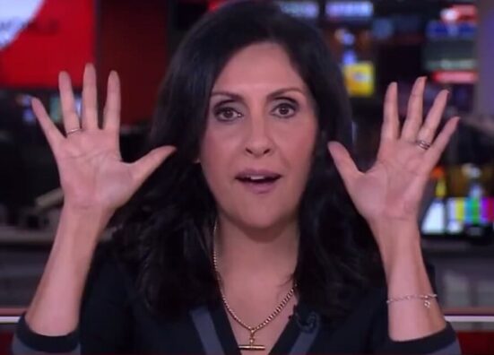 Παρουσιάστρια του BBC έγινε viral – Μιμήθηκε το παγώνι on air