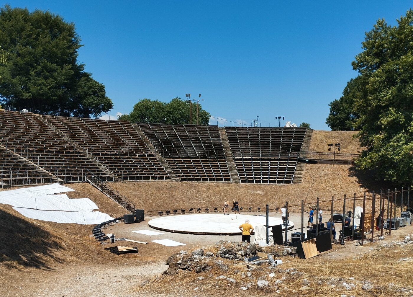 Γρ. Παπαχρήστος και Β. Καραβέλη, μιλούν για τις «Χειμωνιάτικες Ψηφίδων Πολιτισμού»