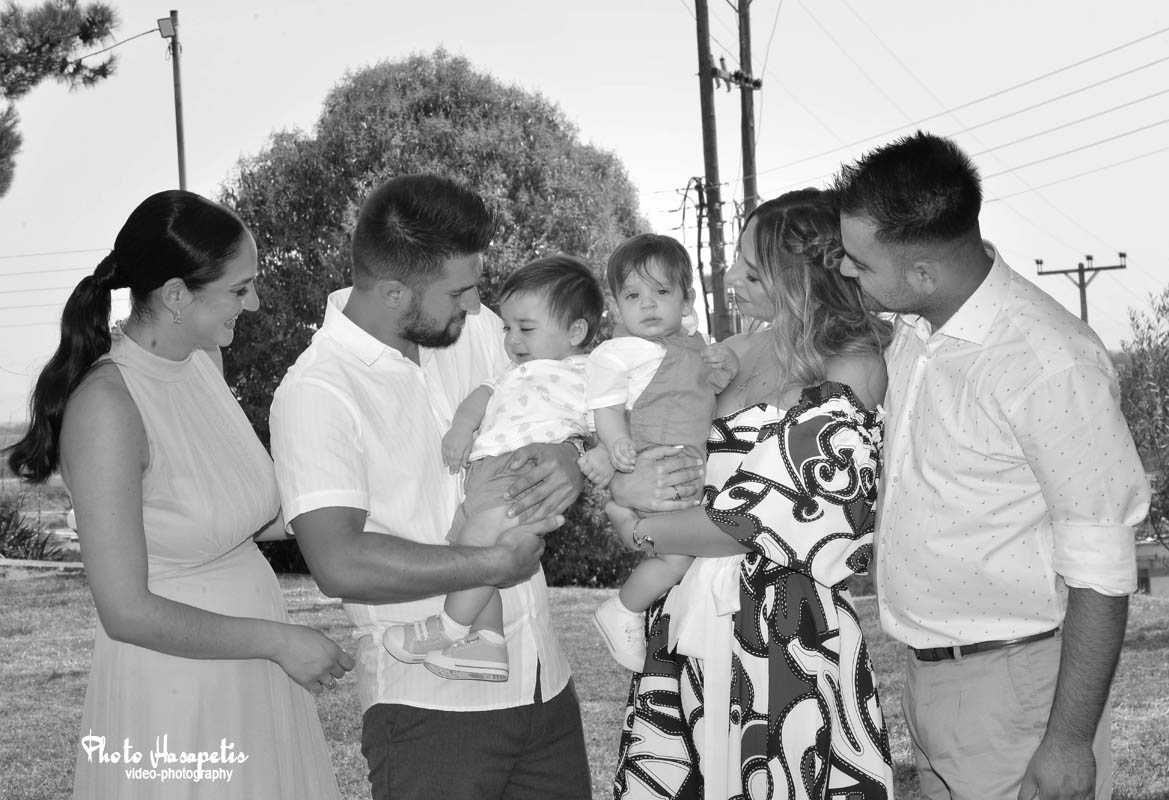 Η όμορφη βάπτιση των διδύμων Βασίλη και Θοδωρή!