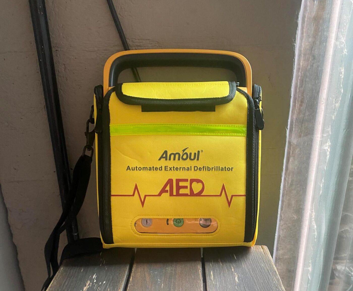 Απινιδωτής στην παραλία Παντελεήμονα: Πρωτοβουλία ζωής από την Gallaria