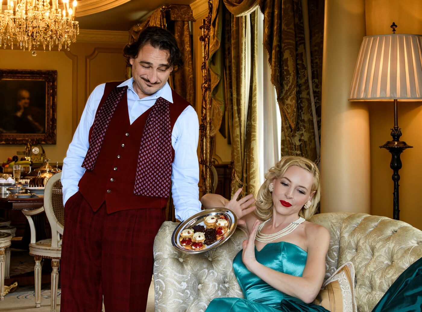 Ο Βασίλης Χαραλαμπόπουλος ως «Ο υπηρέτης δύο Αφεντάδων» στο Φεστιβάλ Ολύμπου