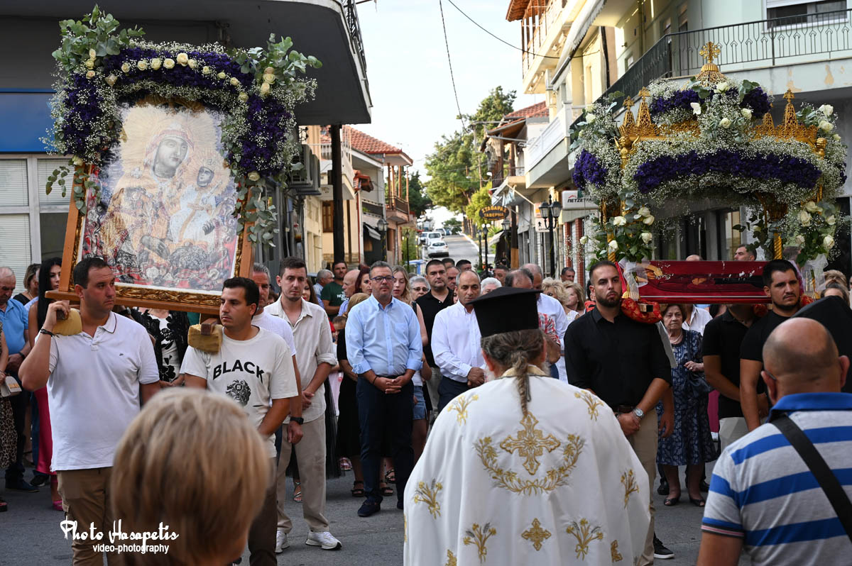 Κολινδρός: Η περιφορά της εικόνας της Παναγίας του Μετοχίου