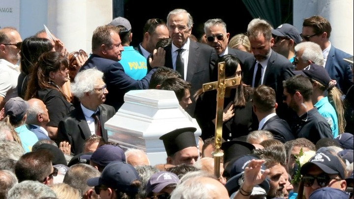 Η κηδεία της Λένας Σαμαρά στο Α’ Νεκροταφείο Αθηνών