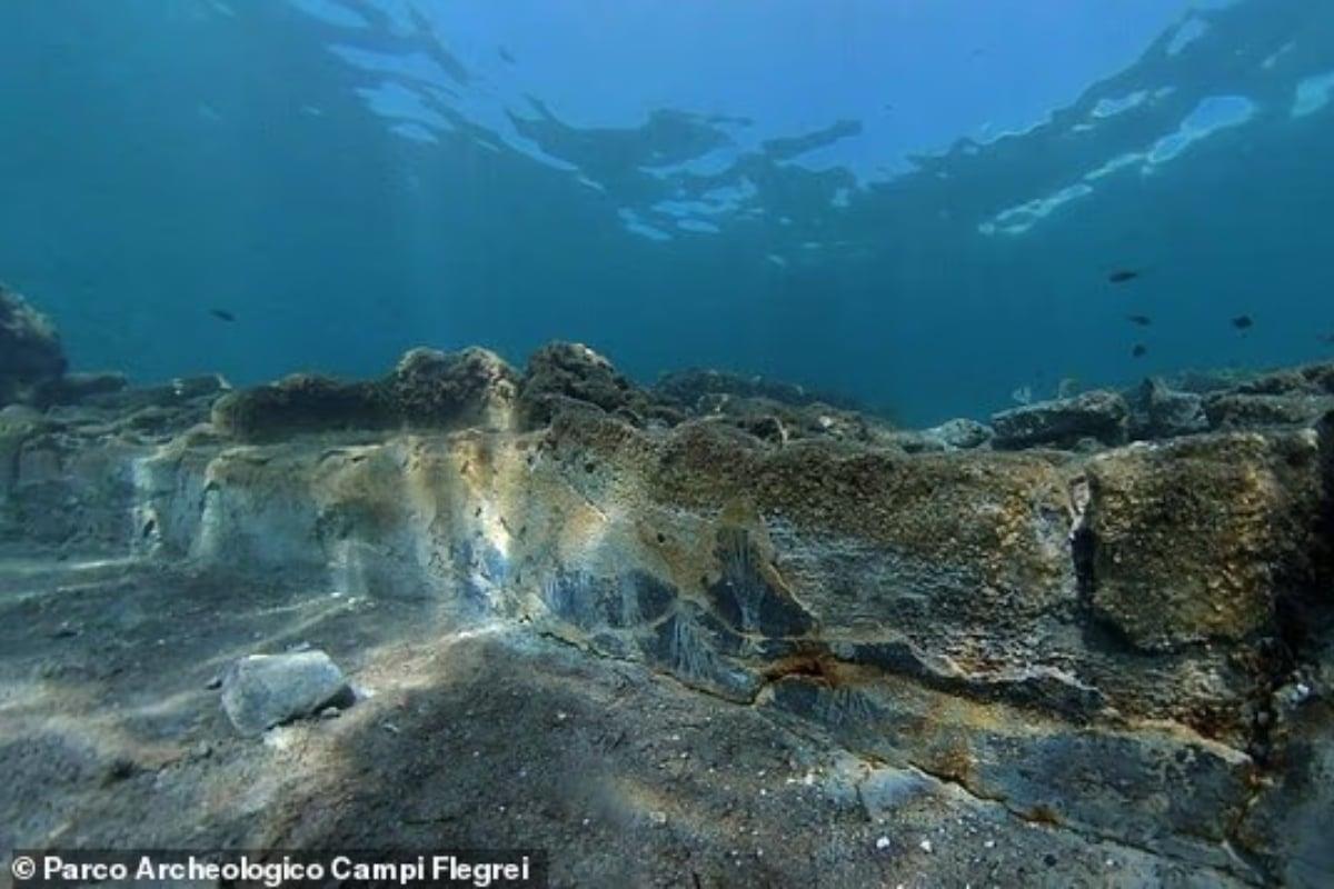 Ανακαλύφθηκε το λουτρό του Κικέρωνα στη βυθισμένη πόλη Βάιες