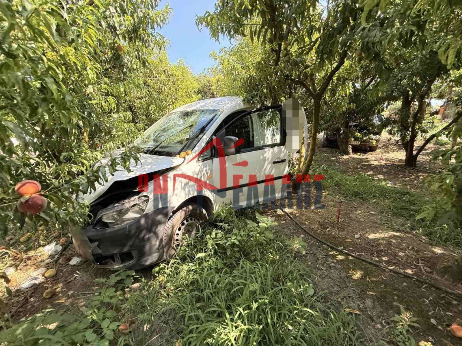 Τροχαίο με δύο οχήματα στον δρόμο Κατερίνης – Δίου. Από θαύμα γλίτωσαν δυο ανυποψίαστες γυναίκες