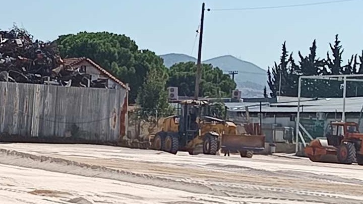 Σύλληψη για αυθαίρετη κατασκευή γηπέδου σε κοίτη ρέματος!