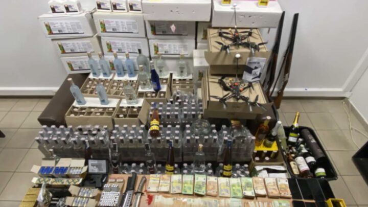 Εξάρθρωση κυκλώματος λαθρεμπορίου αλκοόλ και φυτοπροστατευτικών