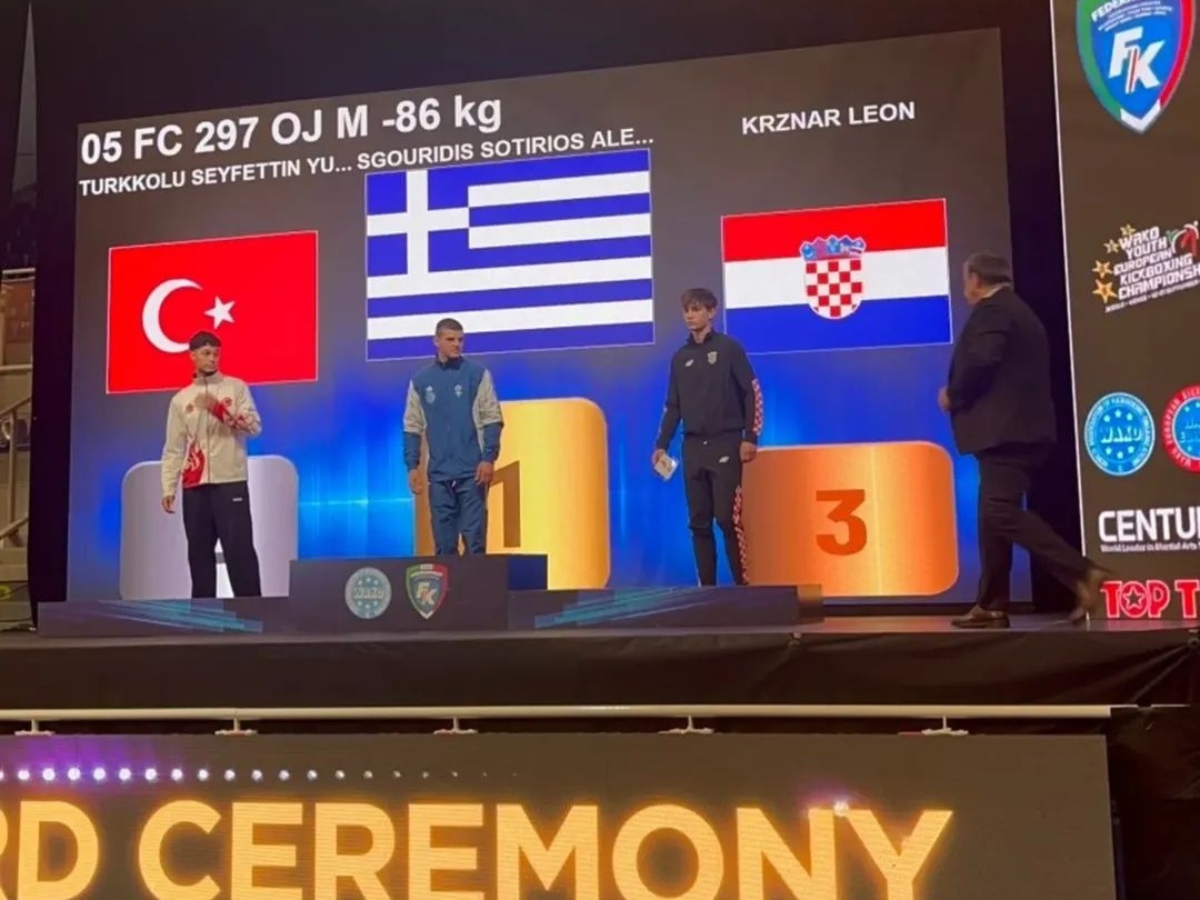 Πανευρωπαϊκός Πρωταθλητής Kickboxing ο Κατερινιώτης Σγουρίδης Σωτήρης-Αλέξανδρος στο Τζεσόλο της Ιταλίας