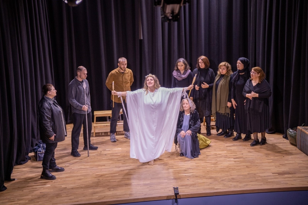 Αυλαία του 54ου Φεστιβάλ Ολύμπου – Σαββατοκύριακο με Πανσέληνο και Θεατρική Παράσταση