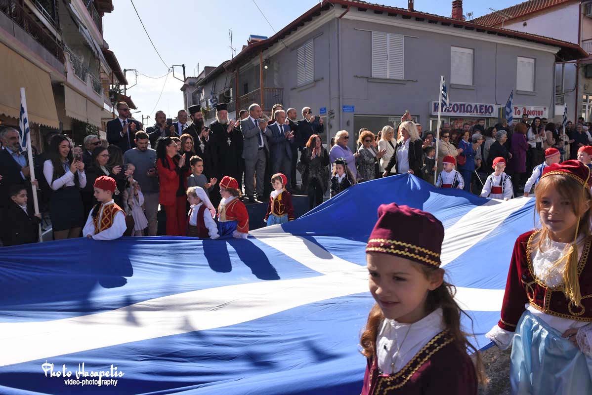 Κολινδρός: Με λαμπρότητα ο εορτασμός της 28ης Οκτωβρίου